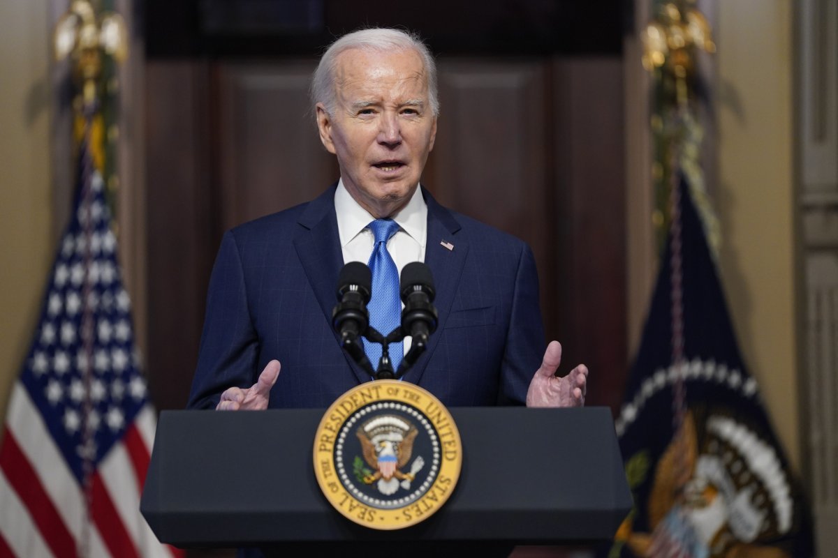 조 바이든 미국 대통령이 13일 워싱턴 백악관에서 인프라 건설 관련 발언을 하고 있다. 워싱턴=AP 뉴시스