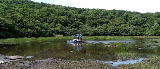 제주시 봉개동 소재 해발 937m에 위치한 물장오리 습지(분화구). 제주도 세계유산본부 제공