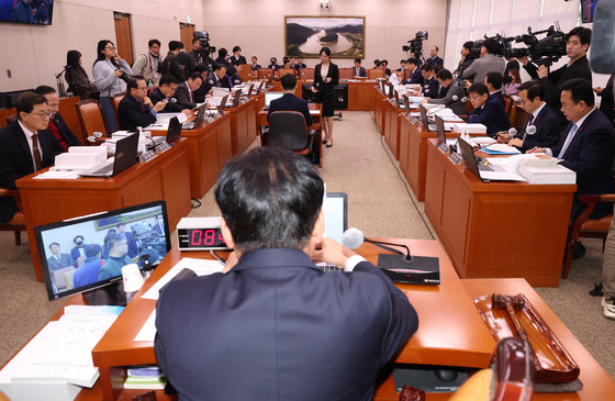 송미령 농림축산식품부 장관 후보자가 18일 서울 여의도 국회에서 열린 인사청문회에서 모두 발언을 하고 있다. 2023.12.18/뉴스1