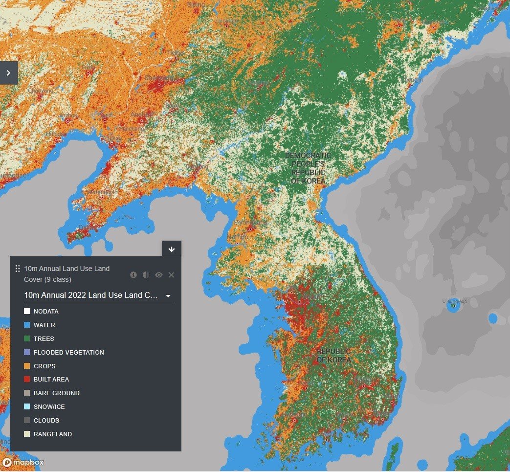 ‘임팩트 옵서버토리’가 인공지능(AI)으로 제작해 유엔에 제공한 한반도 지도. 임팩트 옵서버토리는 AI를 활용해 매주 새로운 
지도를 제작하면 북한의 산림 파괴나 홍수 등 자연재해, 식량위기 등을 감시할 수 있다고 설명했다. 유엔 홈페이지 캡처