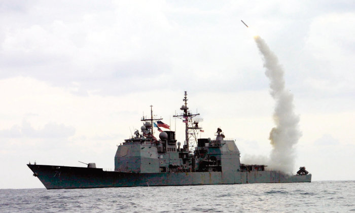 미국 해군 군함에서 토마호크 순항미사일이 발사되고 있다. 북한이 조기경보기를 보유할 경우 한미연합군의 순항미사일이 무력화될 우려가 있다. [뉴시스]