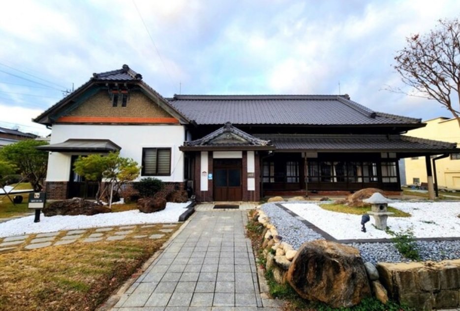 전남 나주시는 일제강점기 대지주였던 일본인 구로즈미 이타로의 가옥을 ‘타오르는 강 문학관’으로 재단장해 내년 3월 개관한다. 나주시 제공