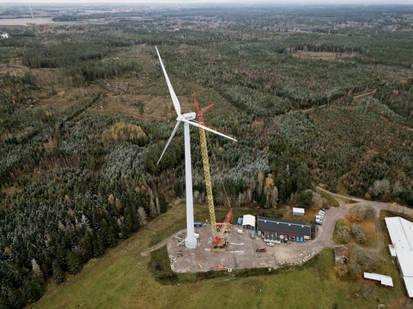 스웨덴 스타트업 모드비온이 스웨덴 남서부에 세계 최초로 건설한 150m 높이의 나무 풍력 터빈 타워 구조물. 모드비온 제공
