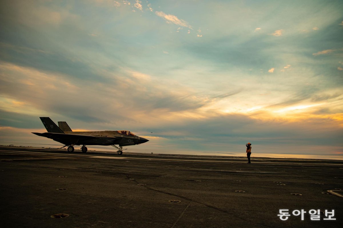 지난해 2월 미해군 아르고 넛츠 항공대대 F-35C 항공기가 항공모함 칼빈슨에서 이륙 준비를 하고 있다.  사진 출처 아르고넛츠 페이스북