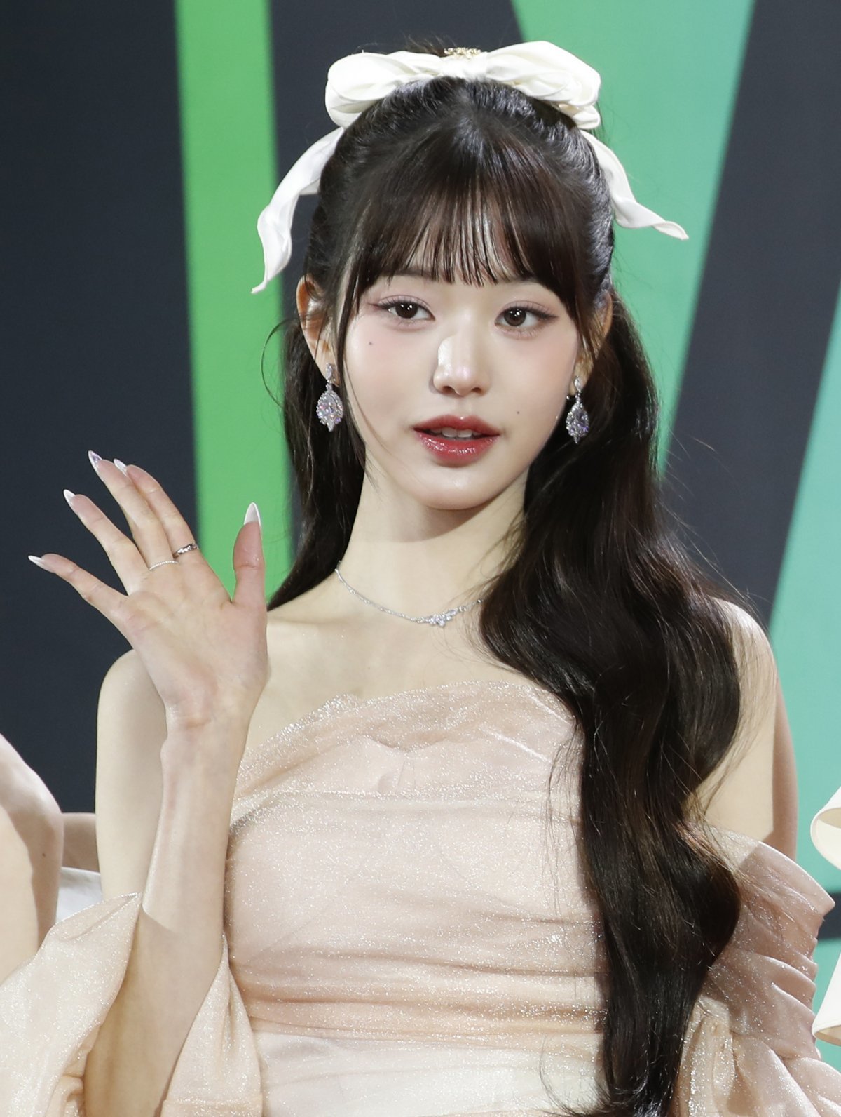 아이브 장원영이 2일 인천 중구 인스파이어 아레나에서 열린 ‘멜론뮤직어워드(MMA2023(MELON MUSIC AWARDS)’ 레드카펫 행사에서 포즈를 취하고 있다. 2023.12.2/뉴스1