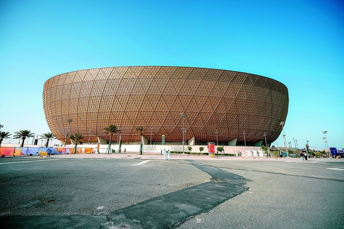 아랍 전통 그릇의 모양을 본뜬 카타르의 ‘루사일 스타디움’. 2022년 월드컵 결승전에 사용된 데 이어 올해 ‘2023 카타르 아시안컵’의 주경기장으로도 쓰이고 있다. 카타르 국제언론실 제공