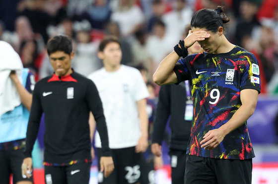 South Korea's Cho Gyu-seong is disappointed after being defeated 0-2 in the 2023 Asian Football Confederation (AFC) Qatar Asian Cup semifinal match between Jordan and Korea held at the Al-Rayyan Ahmed bin Ali Stadium in Qatar on the 6th (local time) and failing to advance to the finals. .  2024.2.7.  News 1