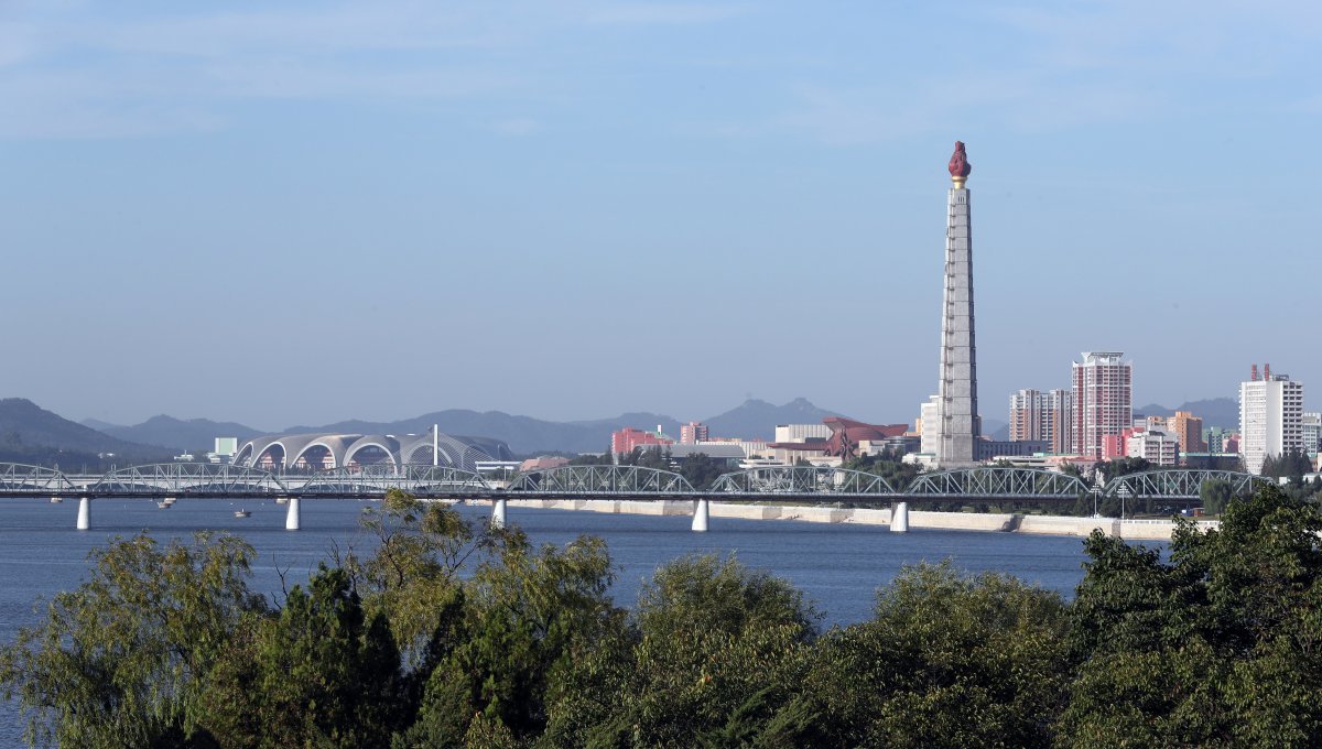 2018년 남북정상회담 당시 한국 사진기자가 찍은 대동강변의 주체사상탑/ 동아일보 DB