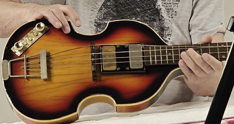 폴 매카트니의 베이스 기타.