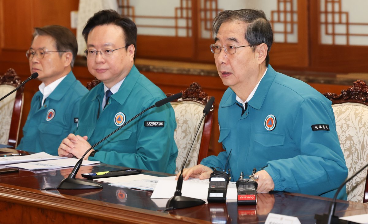 한덕수 국무총리가 19일 서울 종로구 정부서울청사에서 열린 의사집단행동 대응 관계장관회의에서 모두발언을 하고 있다. 2024.2.19/뉴스1