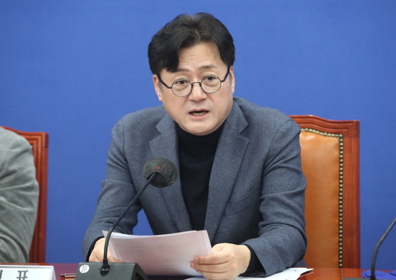 홍익표 더불어민주당 원내대표. 뉴스1 ⓒ News1 임세영 기자