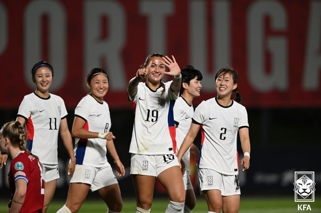 The women's soccer team won against the Czech Republic.  Provided by Korea Football Association