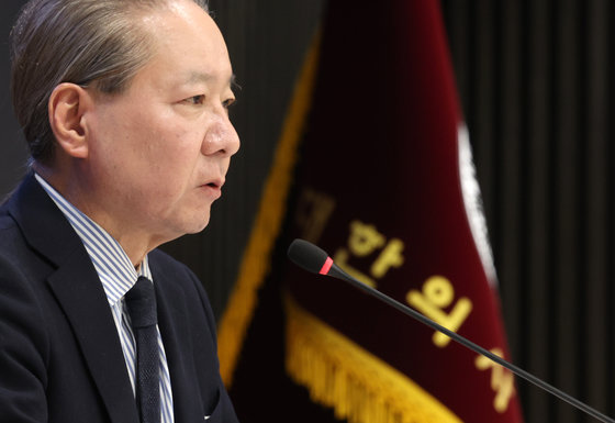 주수호  대한의사협회 비상대책위원회 언론홍보위원장이 26일 오후 서울 용산구 대한의사협회 회관에서 정례브리핑을 하고 있다. 2024.2.26. 뉴스1