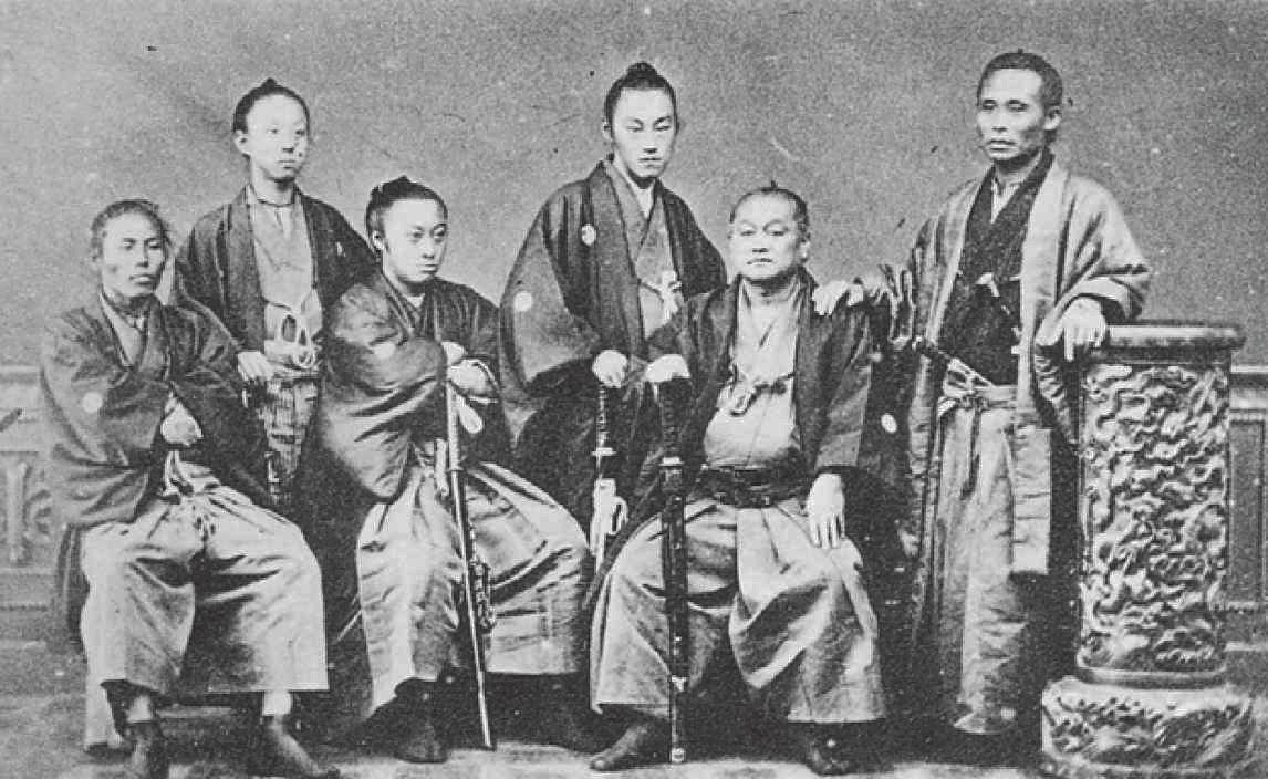 당시 공론의 장을 이끌었던 사무라이들. 왼쪽이 조선 통감이었던 이토 히로부미다. 사진 출처 위키피디아