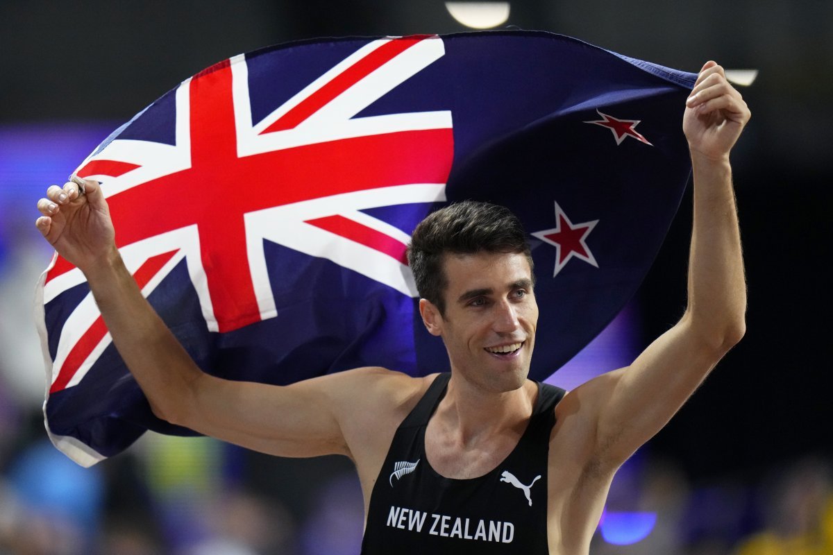 3일 세계실내육상선수권 대회에서 올 시즌 남자 높이뛰기 최고이자 개인 최고 기록인 2m36을 넘고 우승한 뉴질랜드의 해미시 커. 글래스고=AP 뉴시스