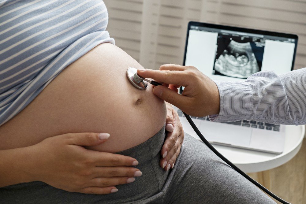 양수 속 태아 세포를 배양해 오가노이드로 만들면 임신 중에 태아의 선천적 질환이나 기형 등을 파악하기 용이하다. 게티이미지코리아