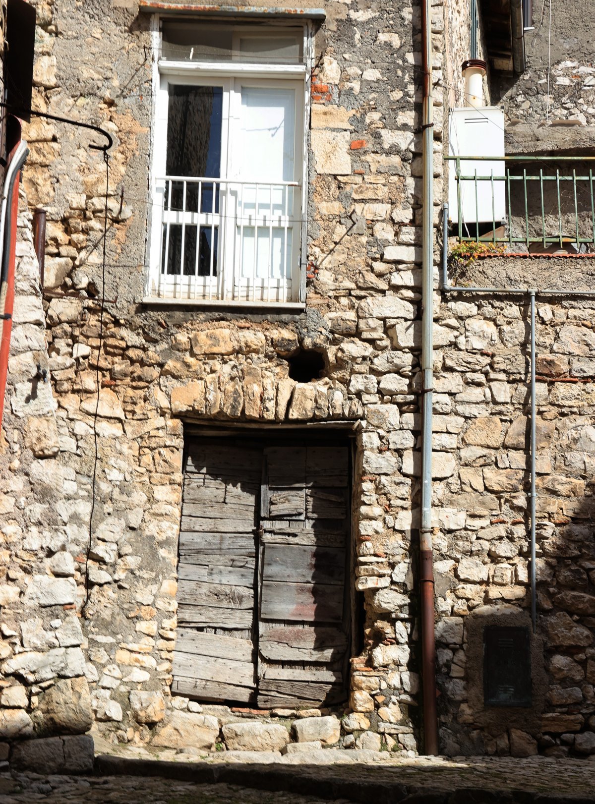 8일(현지 시간) 이탈리아 중부 마엔차시에서 1유로 프로젝트로 판매될 예정인 빈집의 모습. 마엔차시는 2021년부터 방치된 빈집을 재활용하기 위한 프로젝트를 진행하고 있다. 행정안전부 제공