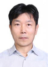 박용덕 대한구강보건협회 회장·신한대 석좌교수·부총장