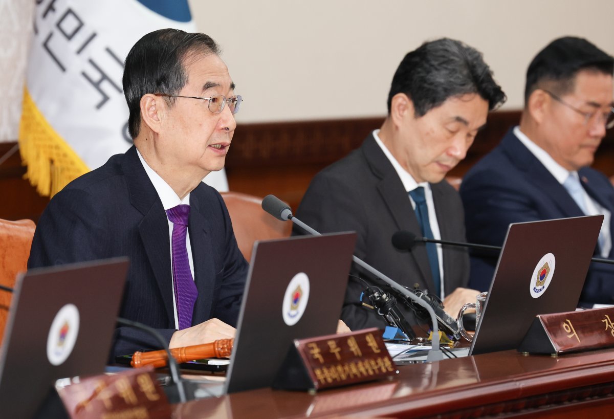한덕수 국무총리가 12일 서울 종로구 정부서울청사에서 열린 국무회의에서 모두발언을 하고 있다. 2024.3.12/뉴스1