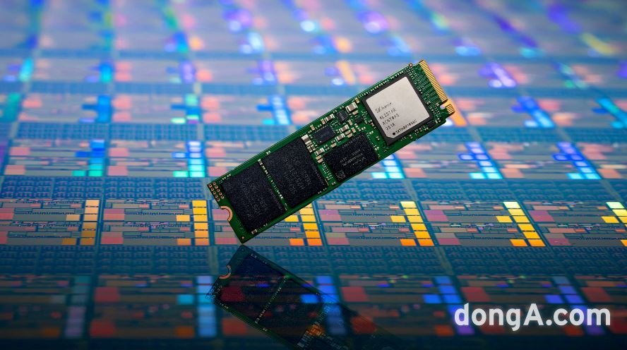 SK하이닉스 AI PC용 PCIe 5세대 SSD PCB01
