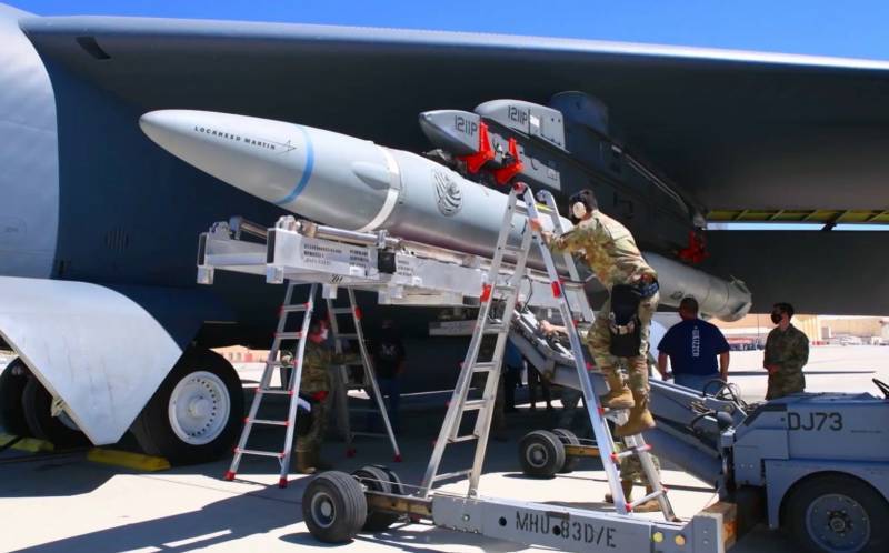 미국 공군이 17일(현지 시간) 시험 발사한 극초음속 미사일인 공중발사 극초음속 무기(ARRW) ‘AGM-183A’의 모습. 미 국방부 제공