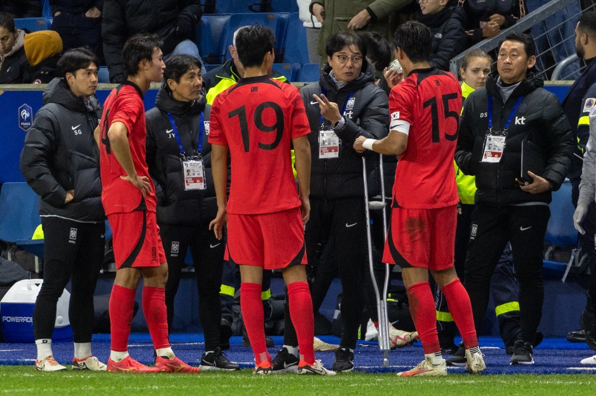 황선홍 올림픽 축구 대표팀 감독/뉴스1