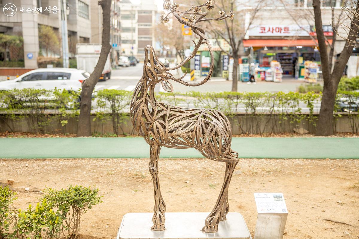 2023 구로 거리공원에서 열린 견생조각전