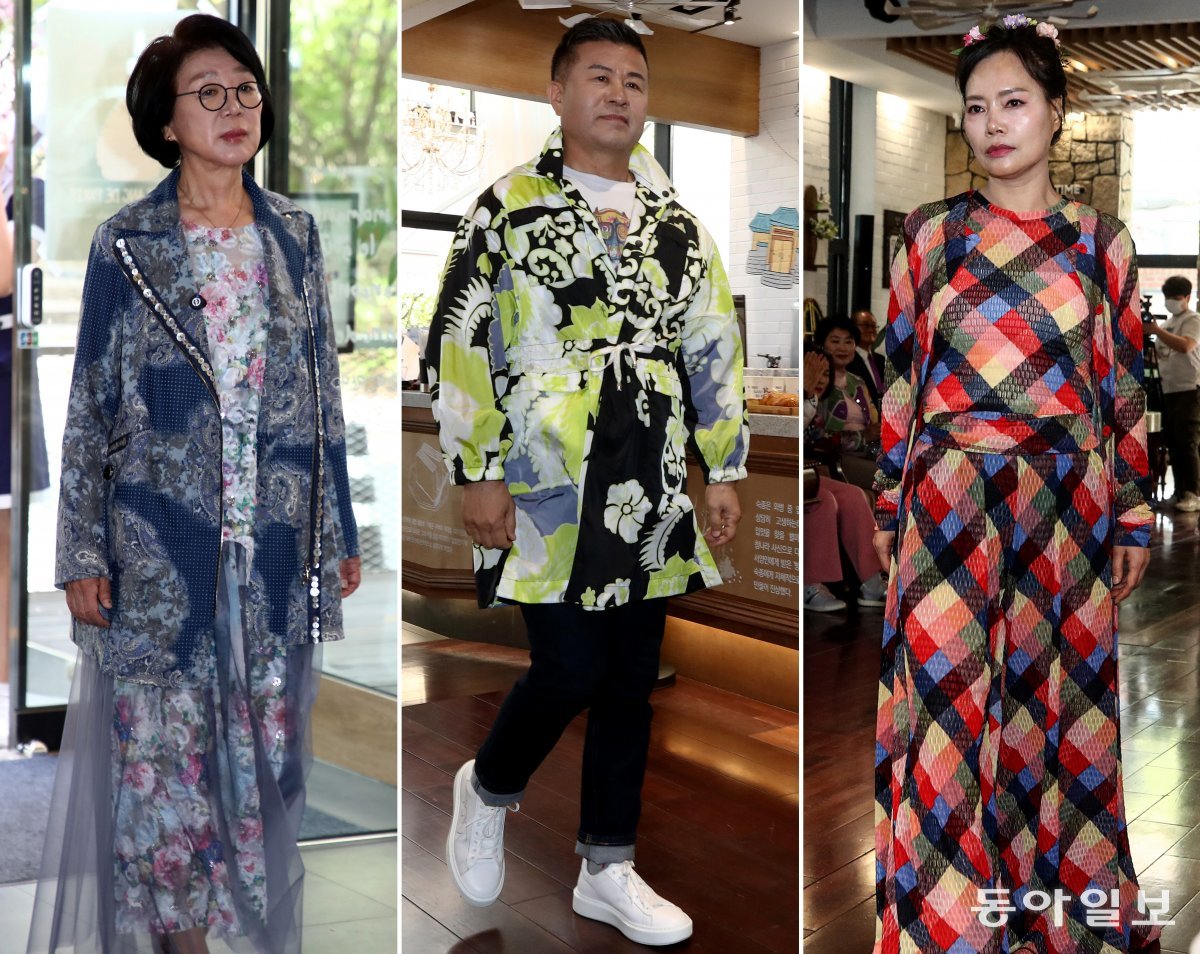 Senior models walking the runway at ‘Montblanc de Paris’, a bakery cafe in Apgujeong-dong, Gangnam-gu.  Reporter Jeon Young-han scoopjyh@donga.com