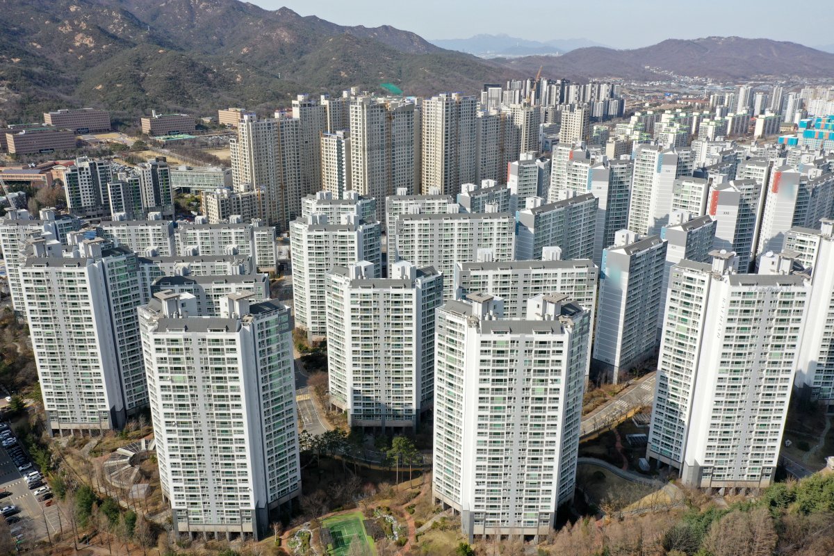 경기도 과천 지역의 아파트 단지들. 2020.3.13/뉴스1 ⓒ News1