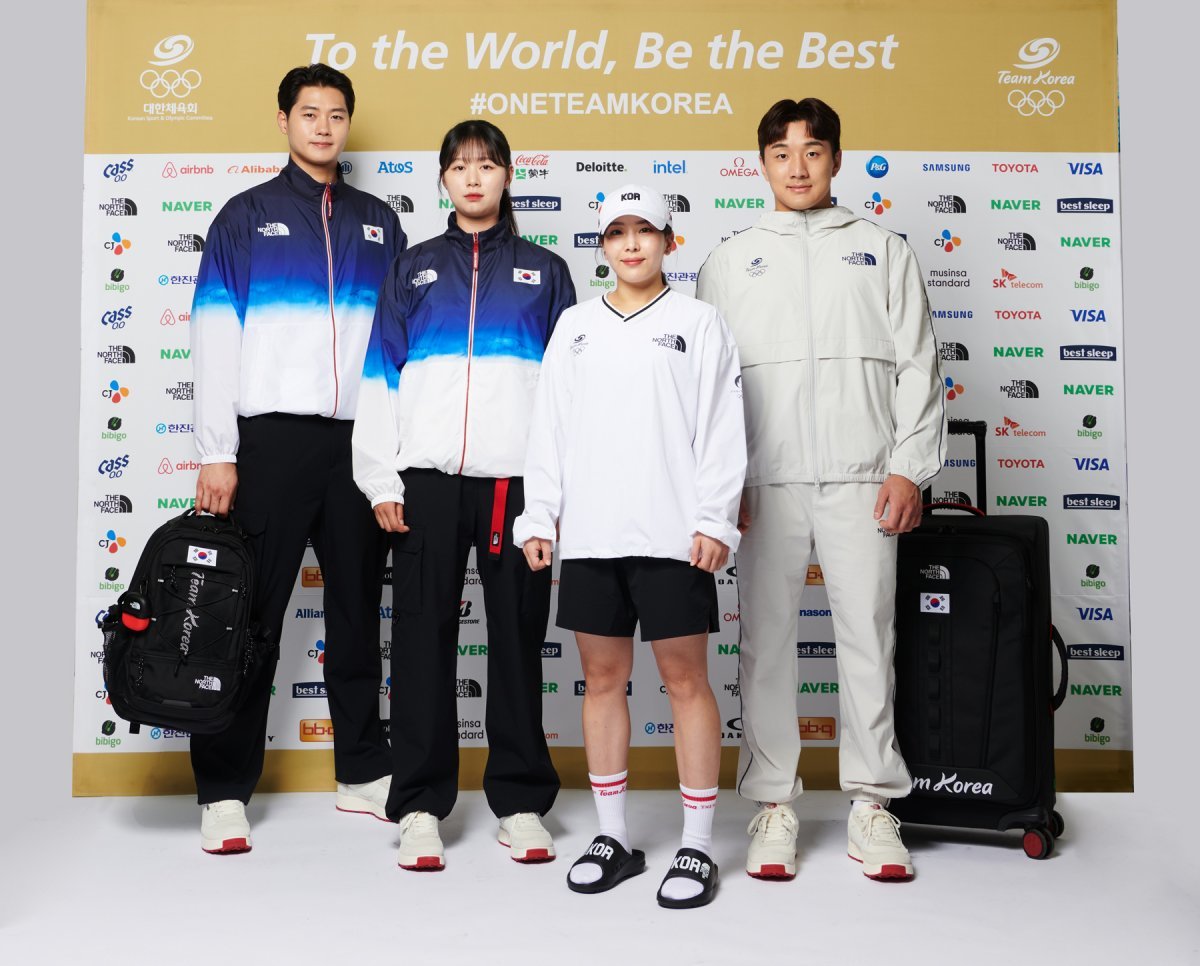 파리 올림픽 ‘팀코리아 공식 단복’을 착용한 대한민국 국가대표 선수들(왼쪽부터 오상욱, 임시현, 김수지, 이준환).