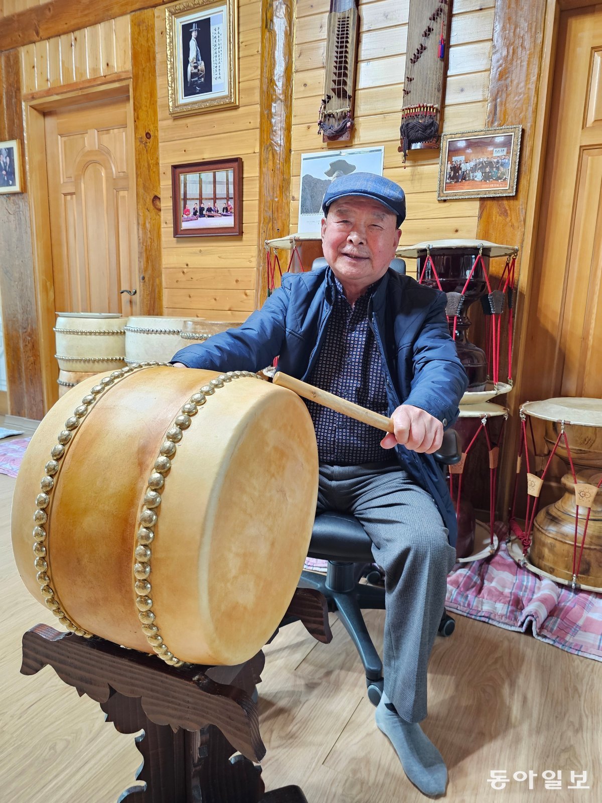 Kim Cheong-man, a master pansori traditional intangible cultural asset, met at the Korean traditional music village in Deokgok 2-ri, Beolgok-myeon, Nonsan.