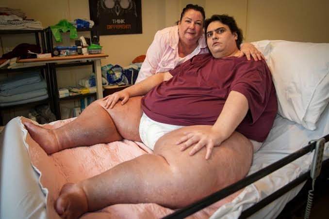 몸무게 약 318kg인 제이슨 홀튼(33) 생존 당시 모습. X(트위터) @JackofAllTales 캡처