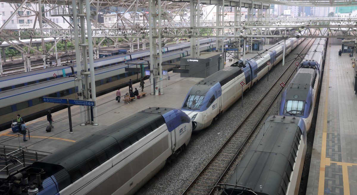 서울역에서 KTX가 정차되어 있다. (자료사진) 2023.8.30/뉴스1 ⓒ News1