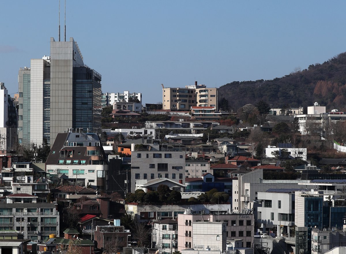 서울 용산구 한남동에서 바라본 고급 주택단지의 모습. 2022.12.14/뉴스1