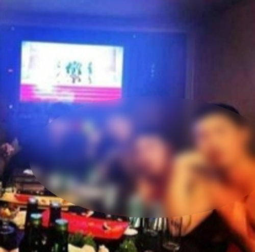 A 군은 평소 SNS에 음주하는 모습 등이 담긴 사진과 동영상을 올리고 후원을 받아왔다. SNS 캡처