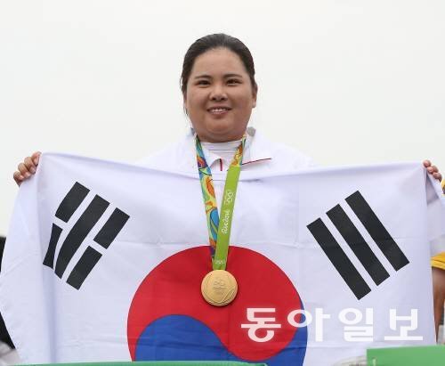 2016 리우 올림픽 금메달은 박인비의 인생 향로를 바꿔놨다. 박인비는 이후 IOC 선수위원의 꿈을 꾸기 시작했다.   동아일보 DB