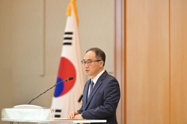 이원석 검찰총장이 16일 대검찰청 청사에서 신규 보임·전보된 검사장 39명으로부터 보직 변경 인사를 받고 인사말을 하고 있다. 대검찰청 제공