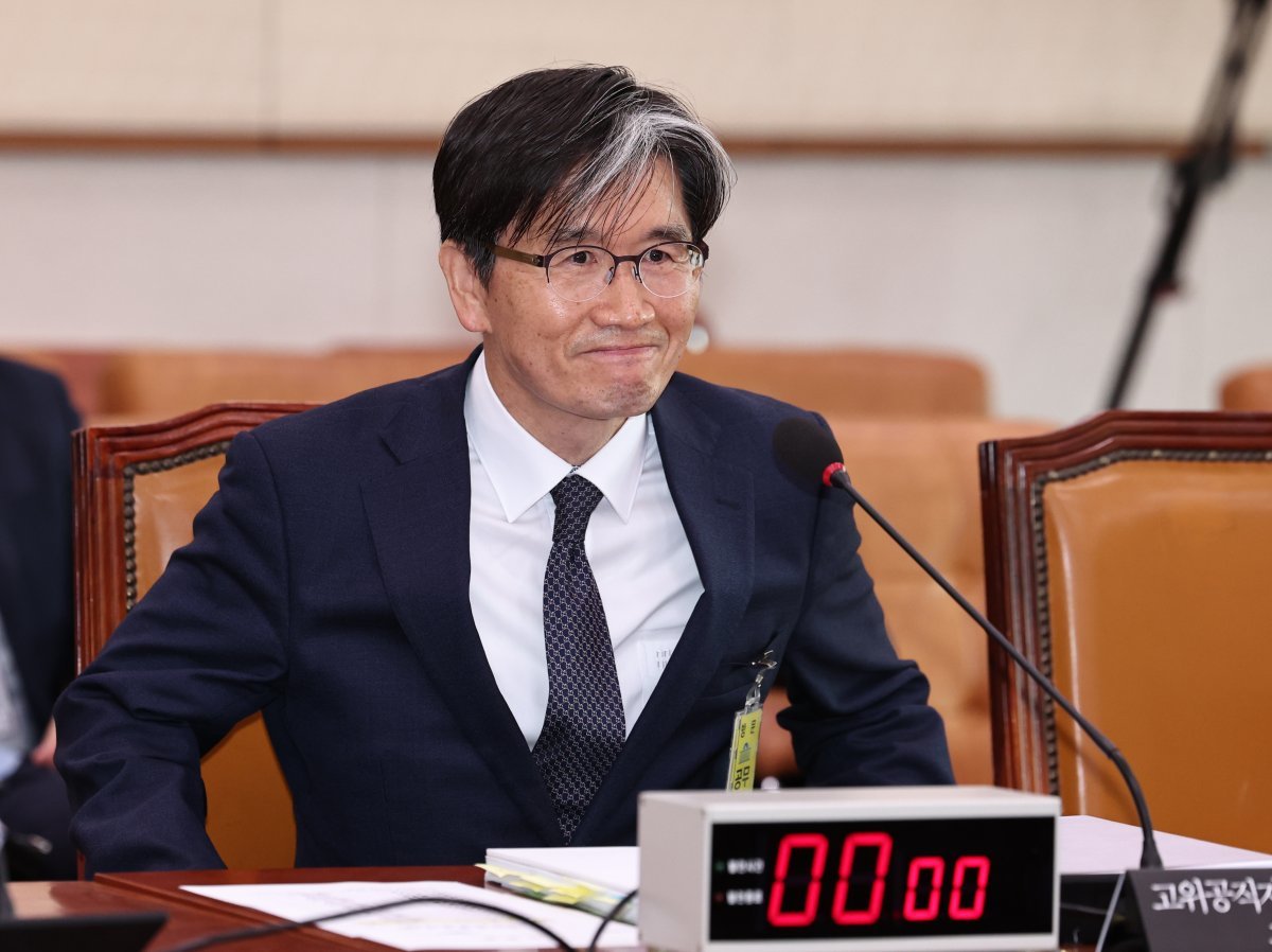 오동운 고위공직자범죄수사처장 후보가 17일 오전 서울 여의도 국회에서 열린 법제사법위원회의 인사청문회에 출석하고 있다. 2024.5.17/뉴스1