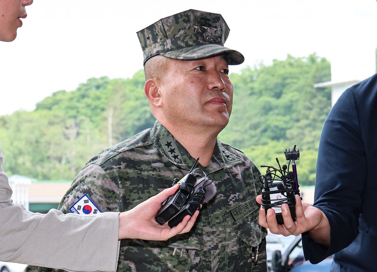 김계환 해병대 사령관이 21일 경기 과천시 정부과천청사 고위공직자범죄수사처에 채상병 사건 수사 관련 조사를 받기 위해 출석하고 있다. 2024.5.21/뉴스1