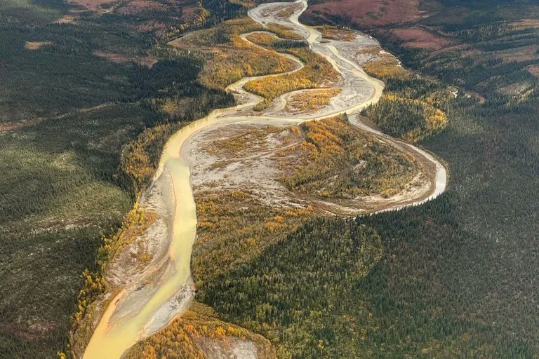 알래스카 북부 브룩스 레인지 일대의 강물. X(트위터) @JeffreyJDavis