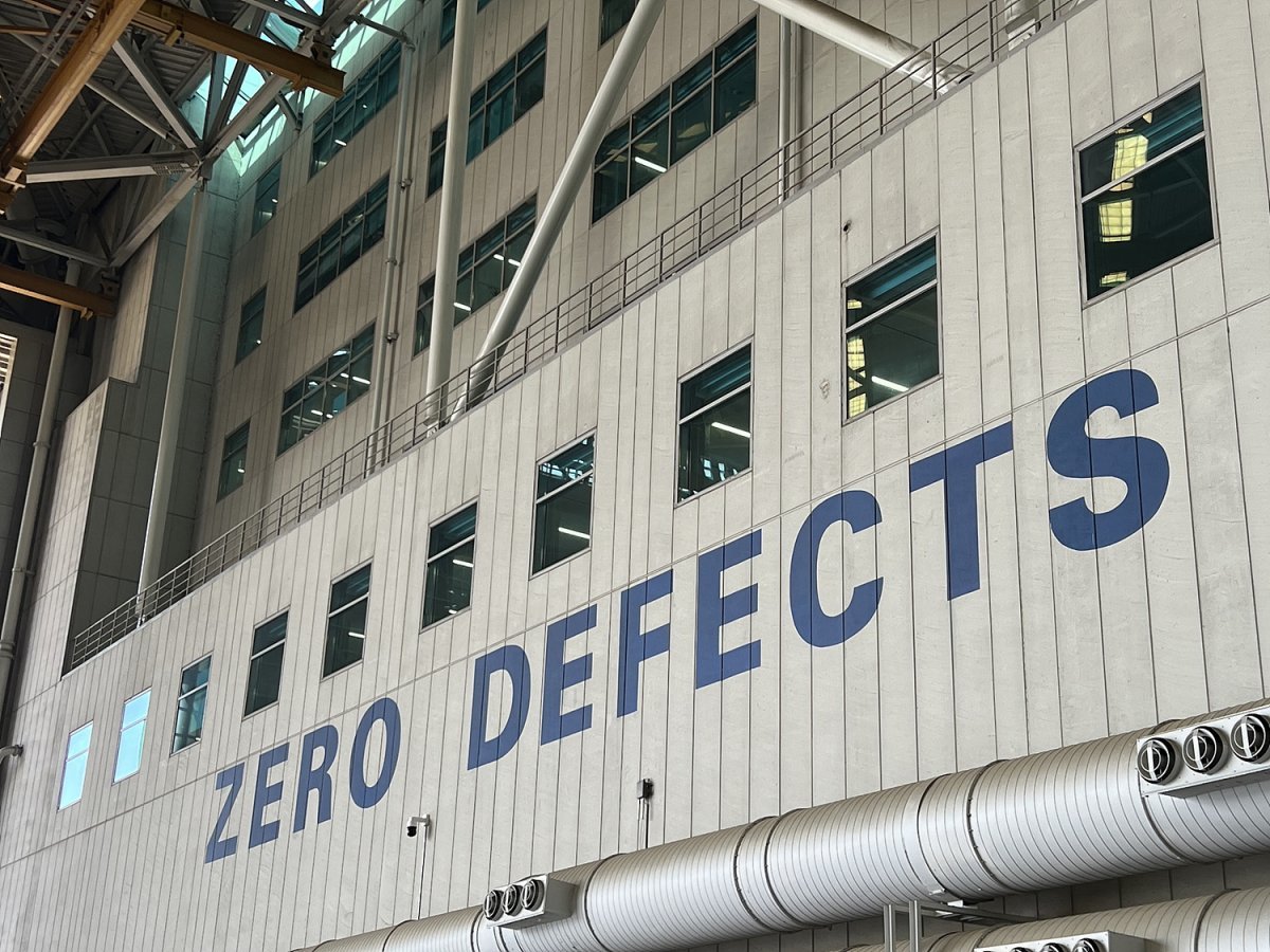 Korean Air headquarters maintenance hangar