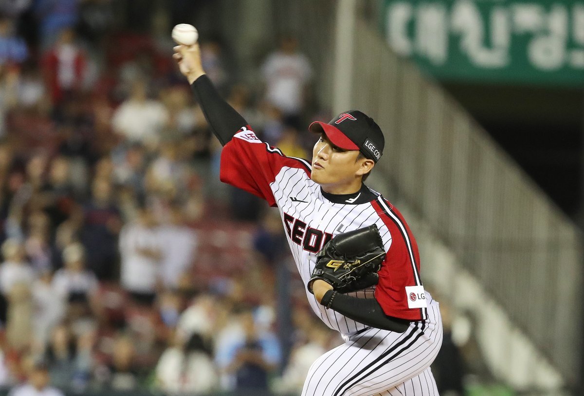 Kim Young-Jun throws a comeback in the 10th overtime.  News 1