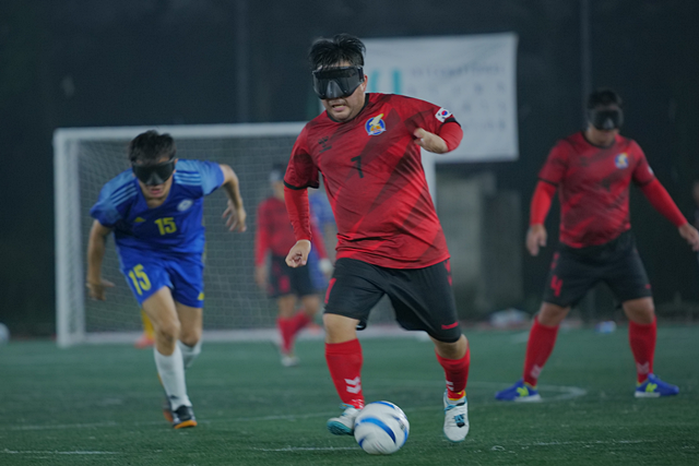 한국 시각장애인축구 국가대표팀 경기 장면. 대한장애인축구협회 제공