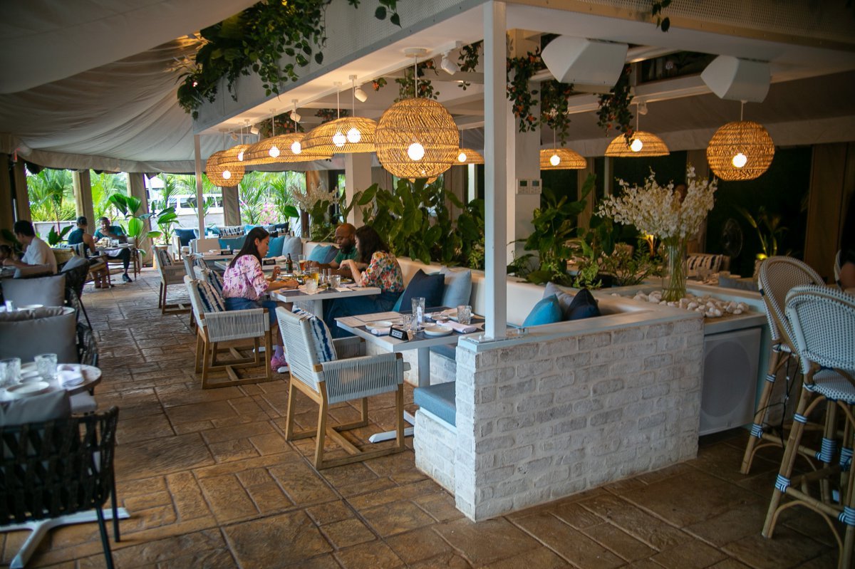지중해 음식을 파는 레스토랑. 아네모스. 괌 관광청 제공.