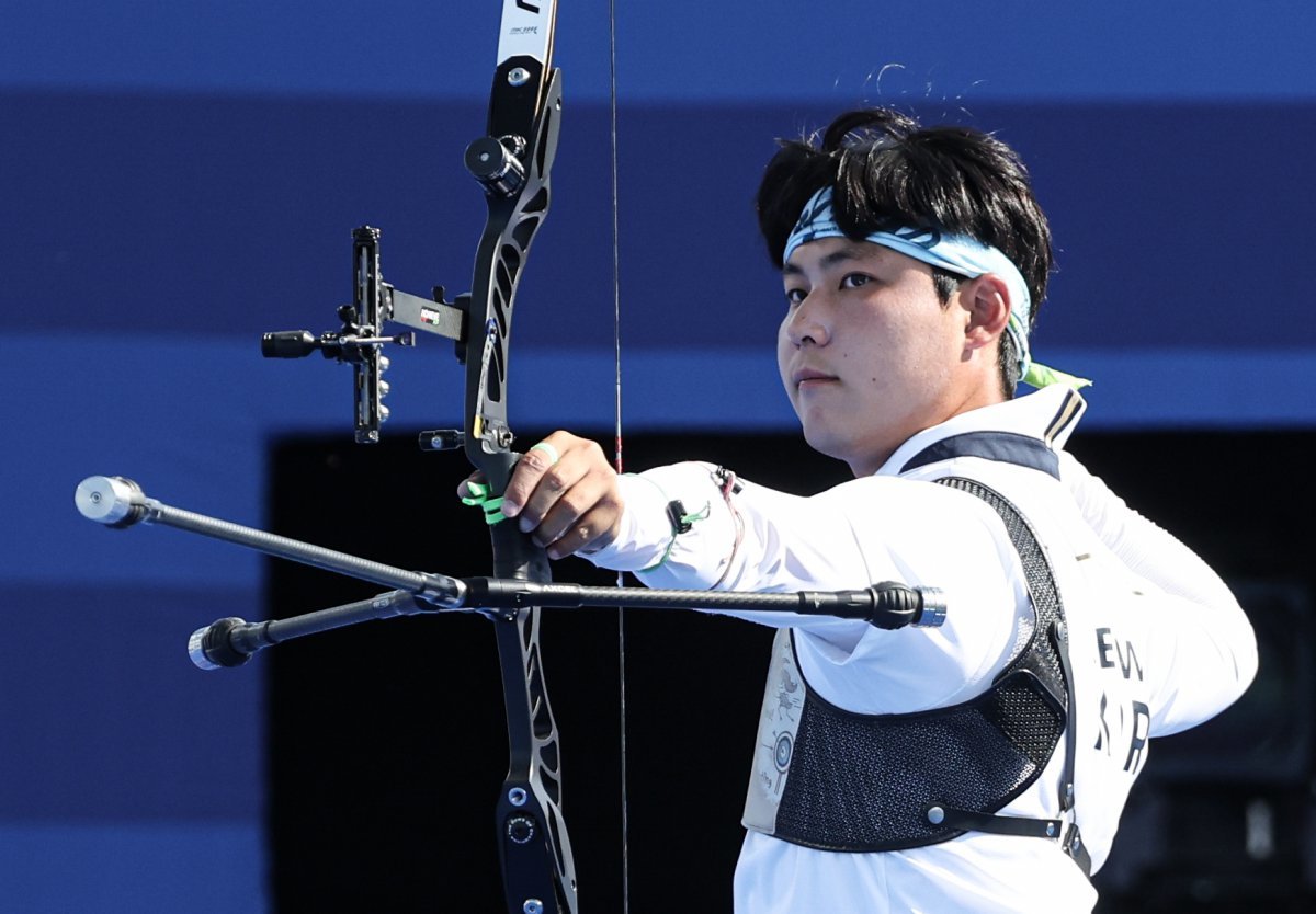 대한민국 양궁대표팀의 이우석. /뉴스1