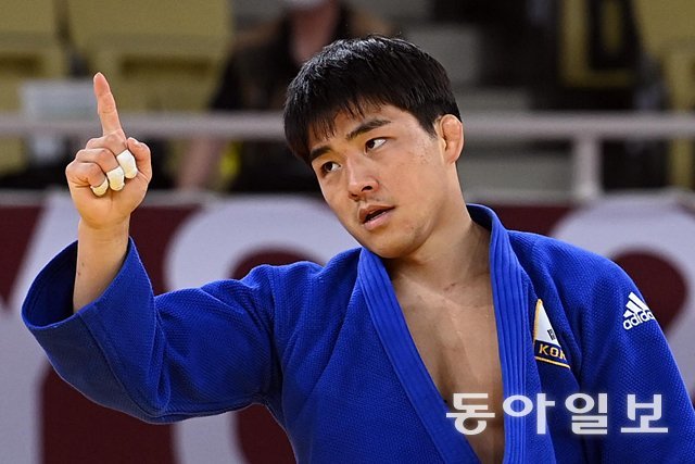 2021 Tokyo Olympics Men's Judo 73kg Bronze Medalist An Chang-rim. Dong-A Ilbo DB