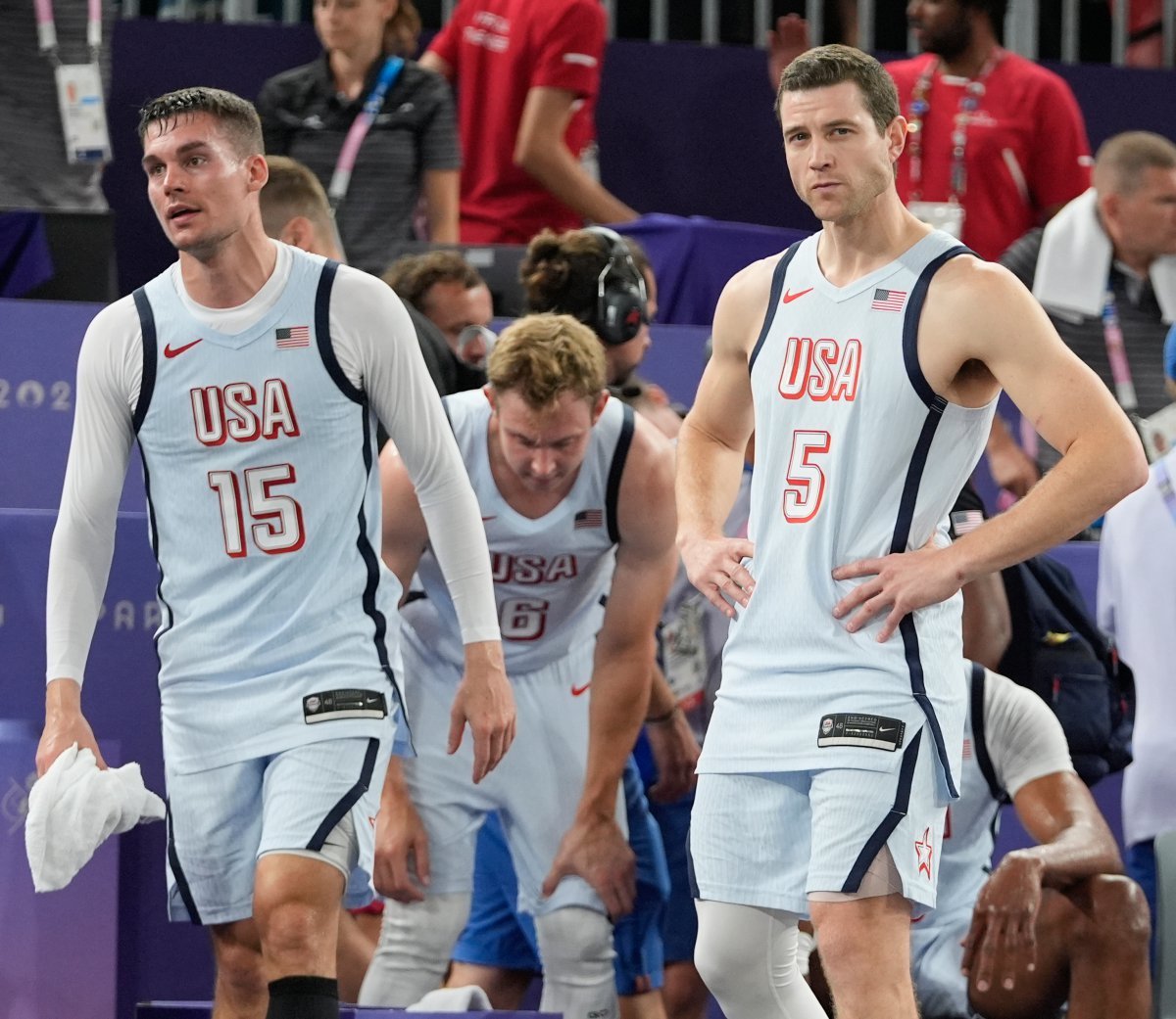 Dylan Travis, Kenyon Barry and Jimer Fredette (from left) of the U.S. 3-on-3 basketball team look stern after losing to Latvia in the fourth round of the Paris Olympic qualifying tournament on the 2nd. The U.S. men's team lost all four games in the Olympic 3-on-3 basketball qualifying tournament and is in danger of being eliminated. Paris=AP Newsis