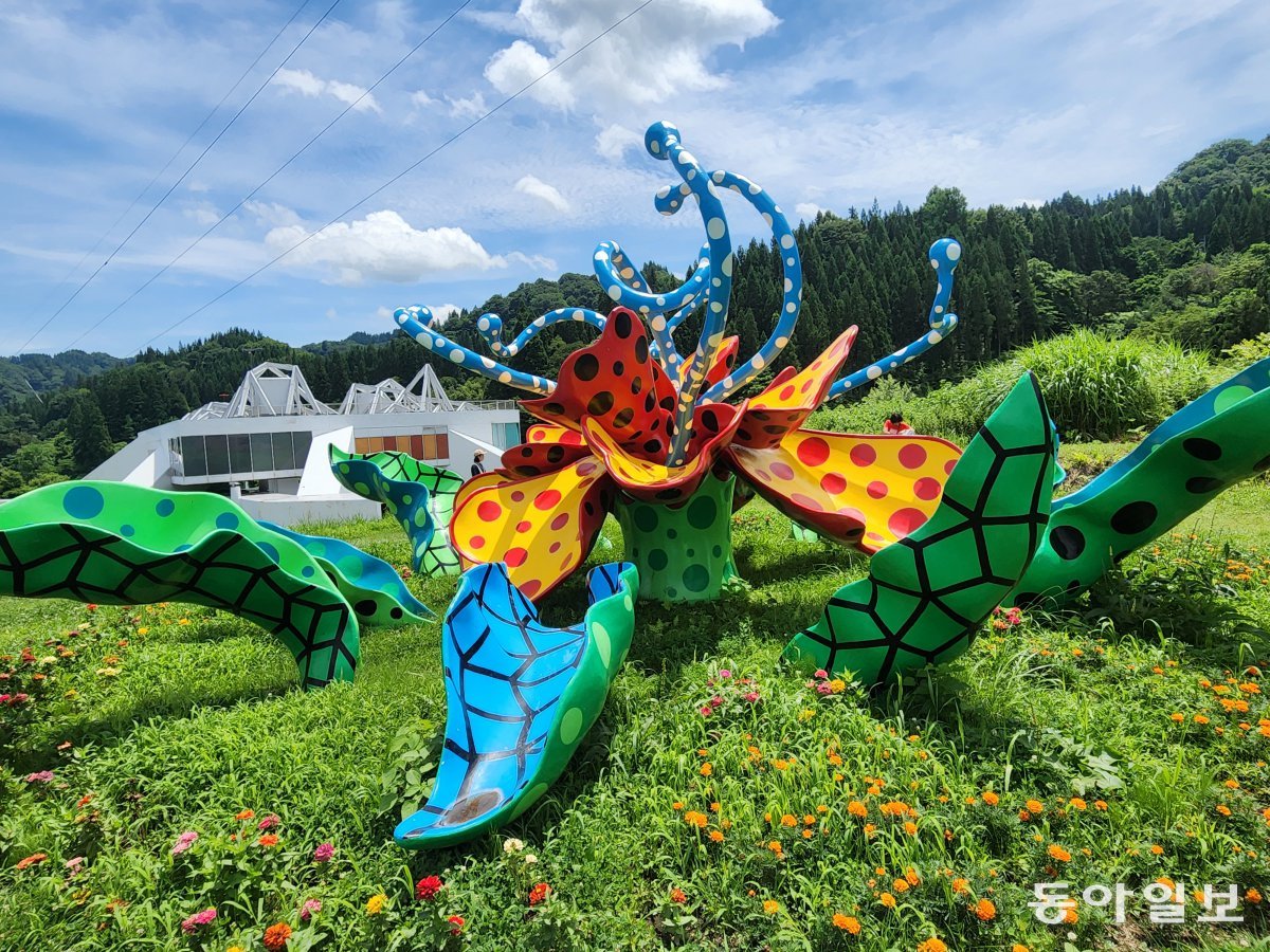 Yayoi Kusama's 'Blooming Tsumari' on display at the Nobutai Snow Country Agricultural Culture Center.