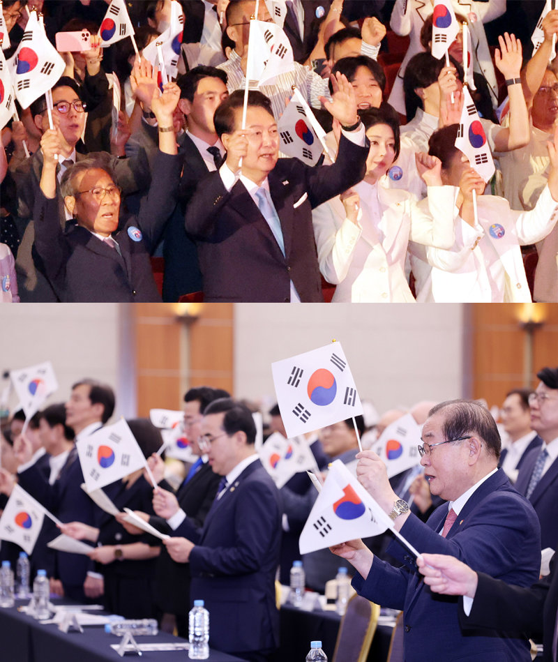 정부 따로, 광복회-野 따로… 사상 초유 쪼개진 광복절 경축식 
윤석열 대통령이 15일 서울 세종문화회관 대극장에서 개최된 제79주년 광복절 경축식에서 참석자들과 함께 만세 삼창을 하고 
있다(위쪽 사진). 광복회는 김형석 독립기념관장 인선에 반발해 경축식을 보이콧하고 서울 용산구 백범기념관에서 따로 행사를 열었다.
 이 행사에 참석한 이종찬 광복회장(아래쪽 사진 앞줄 맨 오른쪽)과 야당 의원들이 태극기를 흔들고 있다. 광복절 경축식이 두 동강
 나 열린 것은 이번이 처음이다. 광복절마저 이념 대립과 정쟁으로 쪼개진 현실이 여실히 드러났다는 지적이 나왔다. 
대통령실사진기자단·장승윤 기자 tomato99@donga.com