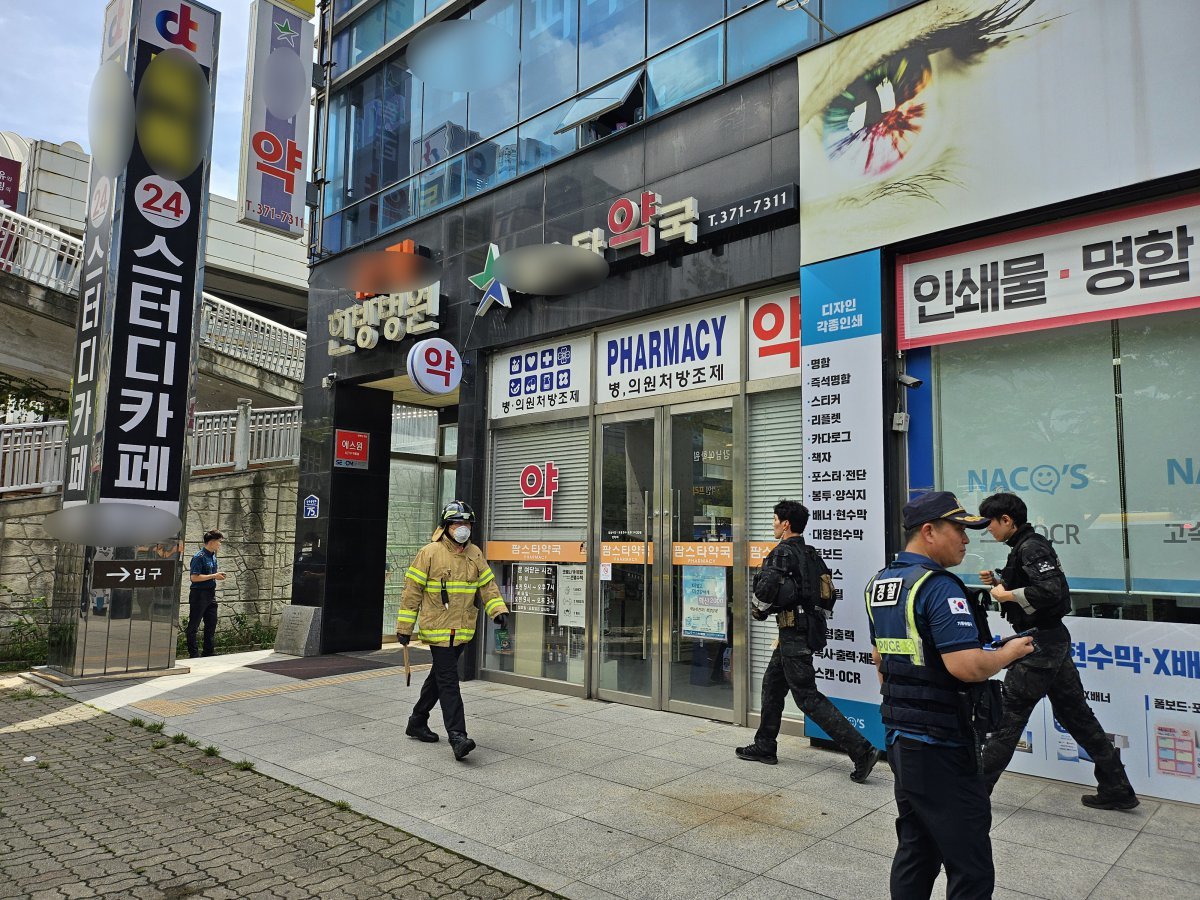 22일 오후 1시 14분쯤 광주 서구 치평동 한 치과에서 부탄가스가 폭발하는 사고가 발생했다. 사진은 사고 현장의 모습. 2024.8.22 뉴스1